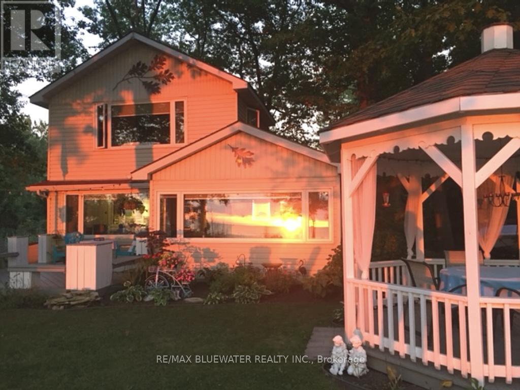 9714 Lake Road, Lambton Shores, Ontario  N0N 1J1 - Photo 29 - X13039314