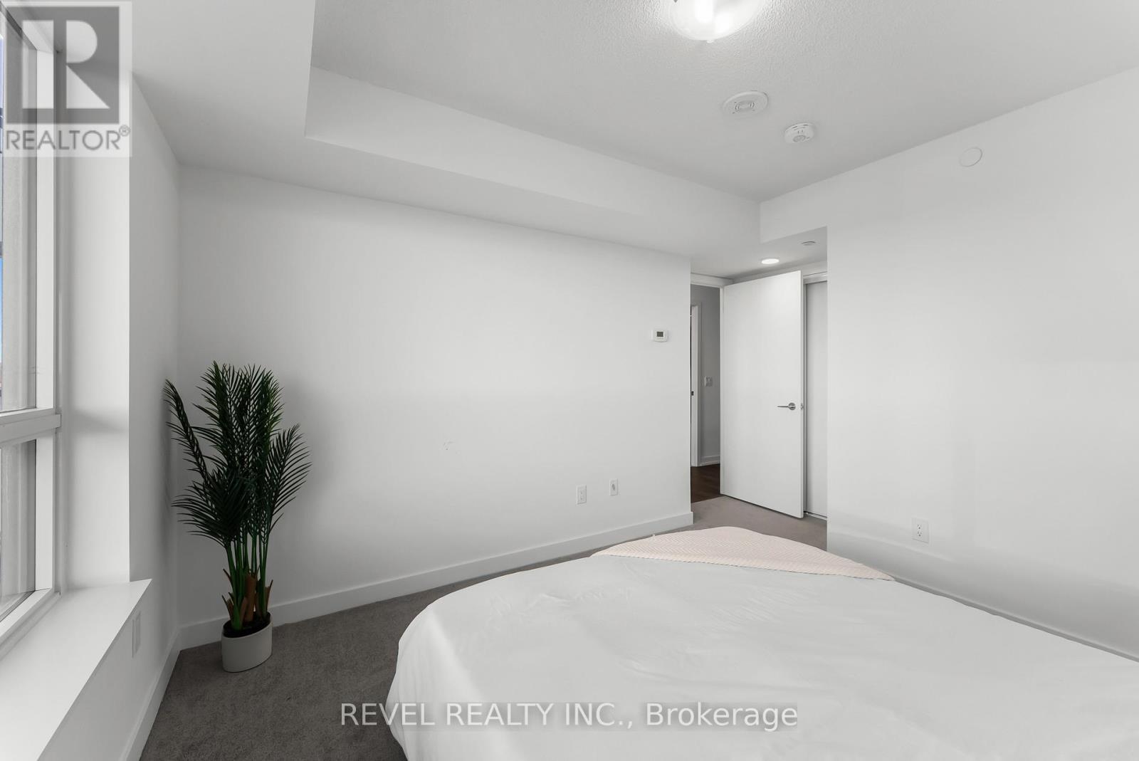 1704 - 1455 Celebration Drive, Pickering, Ontario  L1W 0C3 - Photo 20 - E13039294