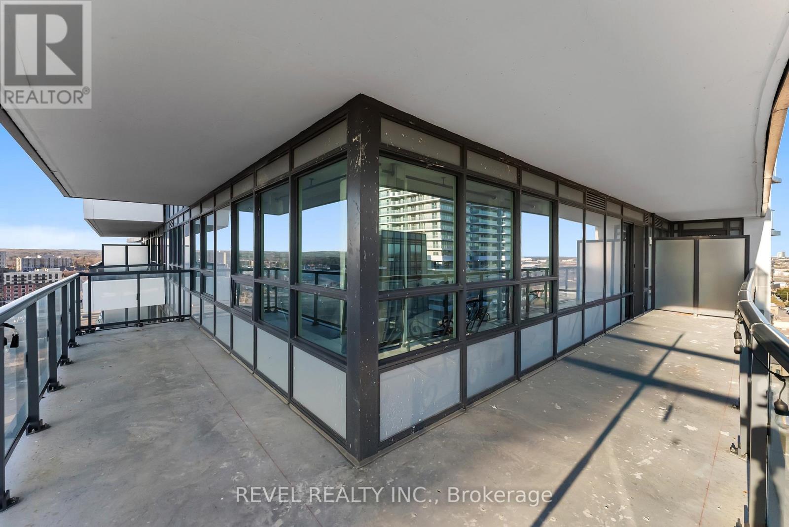 1704 - 1455 Celebration Drive, Pickering, Ontario  L1W 0C3 - Photo 24 - E13039294