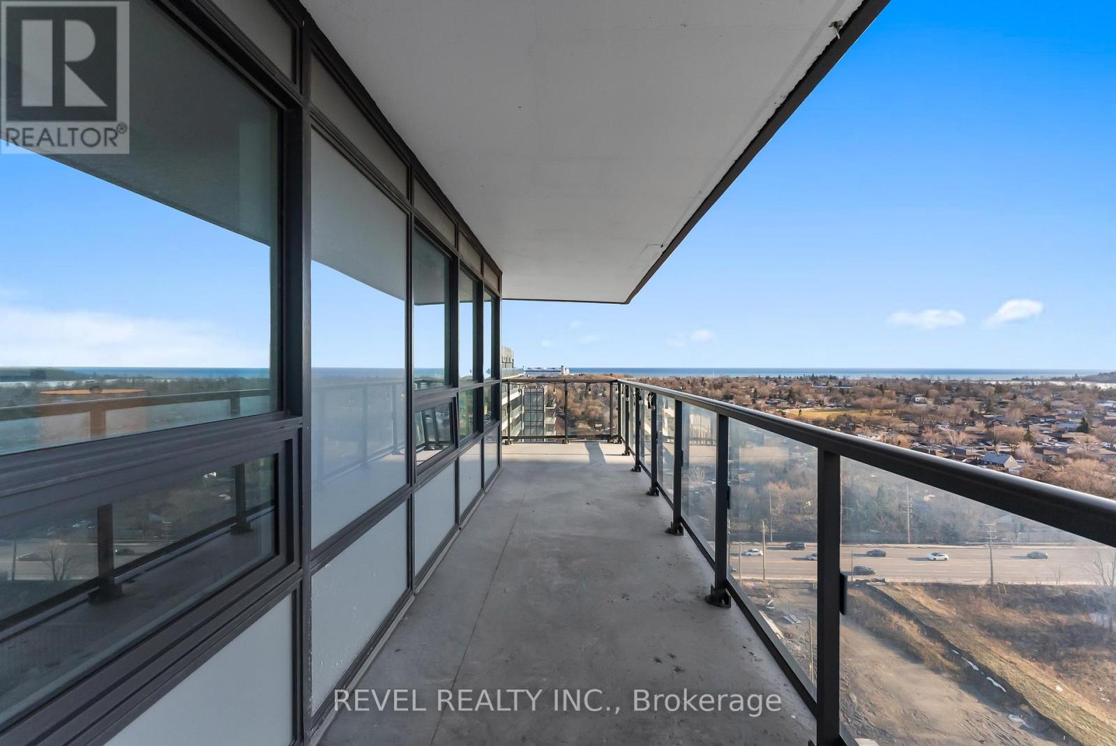 1704 - 1455 Celebration Drive, Pickering, Ontario  L1W 0C3 - Photo 26 - E13039294