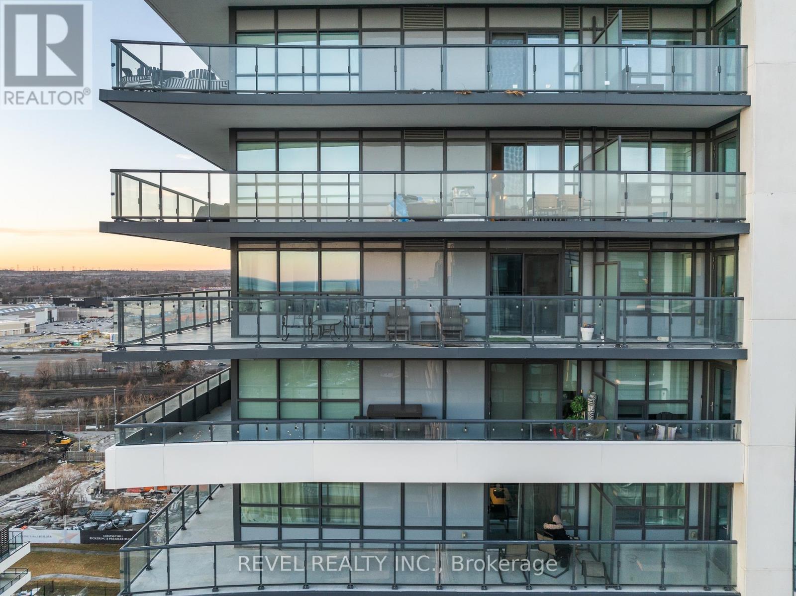 1704 - 1455 Celebration Drive, Pickering, Ontario  L1W 0C3 - Photo 33 - E13039294