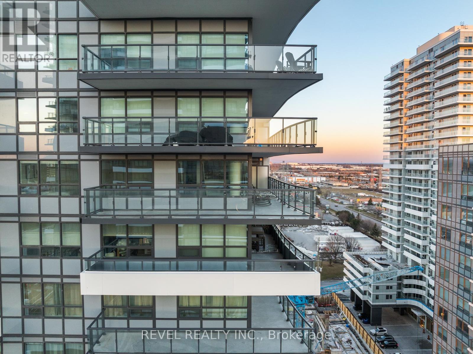 1704 - 1455 Celebration Drive, Pickering, Ontario  L1W 0C3 - Photo 34 - E13039294