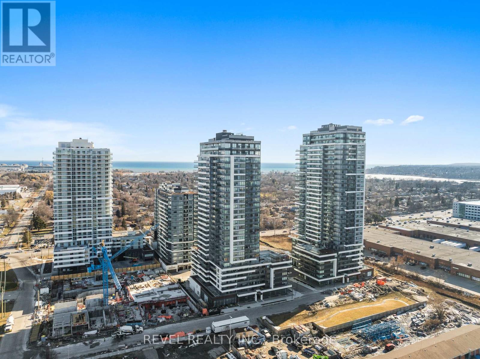 1704 - 1455 Celebration Drive, Pickering, Ontario  L1W 0C3 - Photo 35 - E13039294