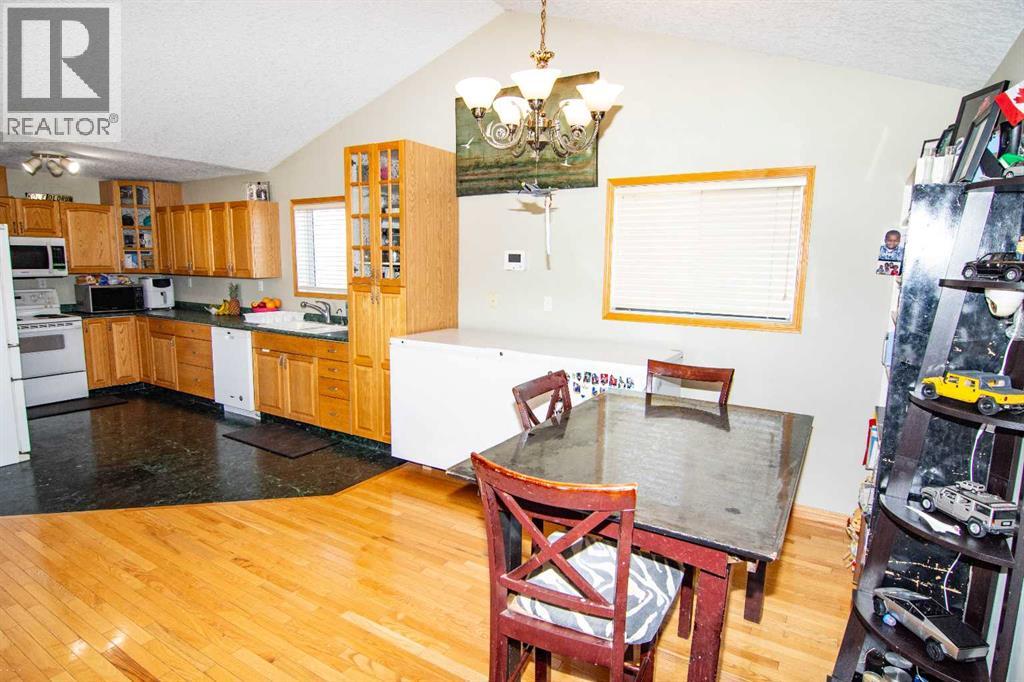 225004 222 Twp Rd, Rural Wheatland County, Alberta  T0J 1N0 - Photo 9 - A2304583