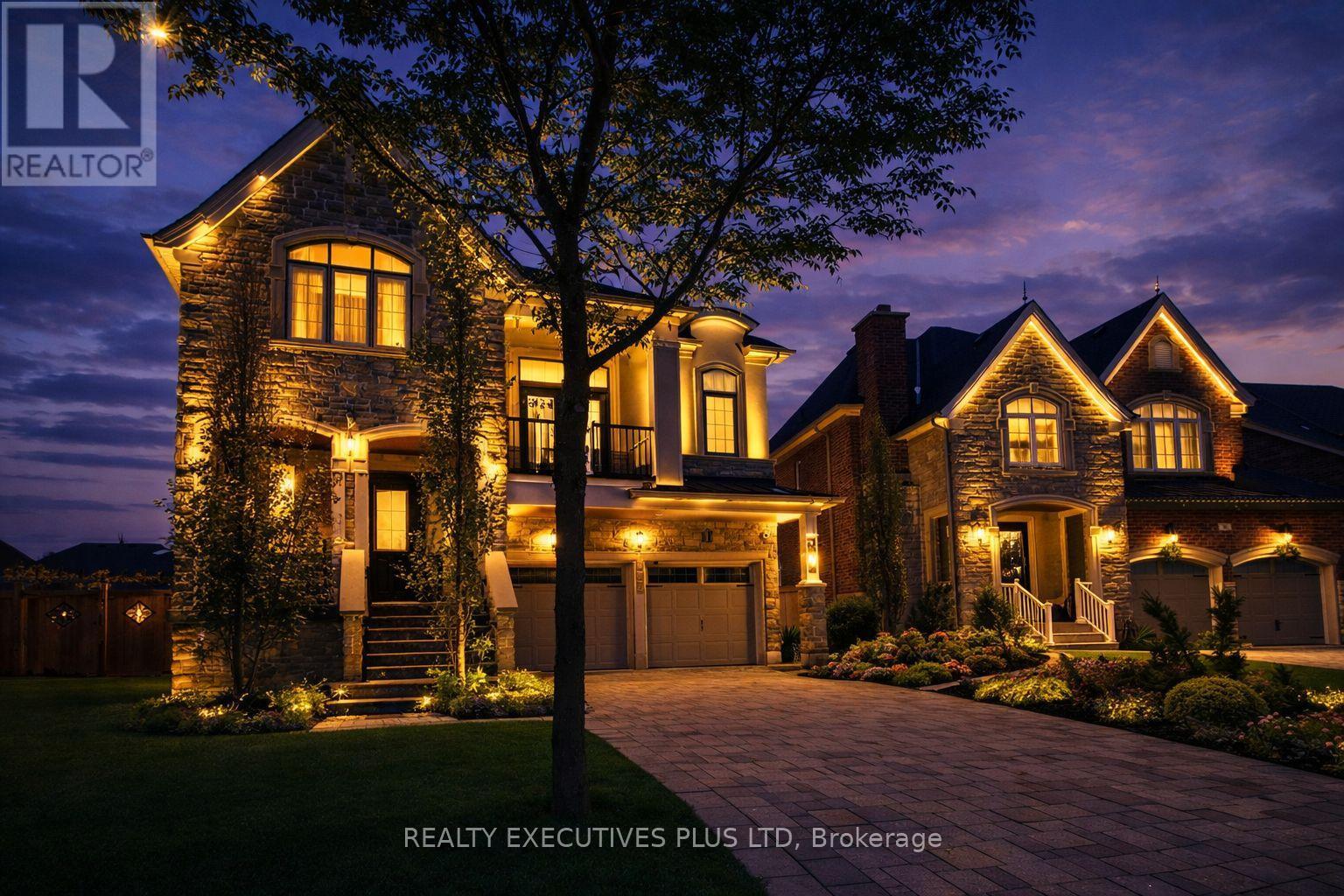 10 SIM HILL CRESCENT, King, Ontario