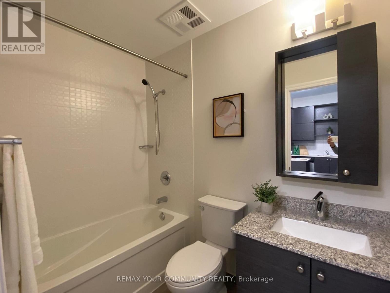 517 - 325 South Park Road, Markham, Ontario  L3T 0B8 - Photo 7 - N13039402