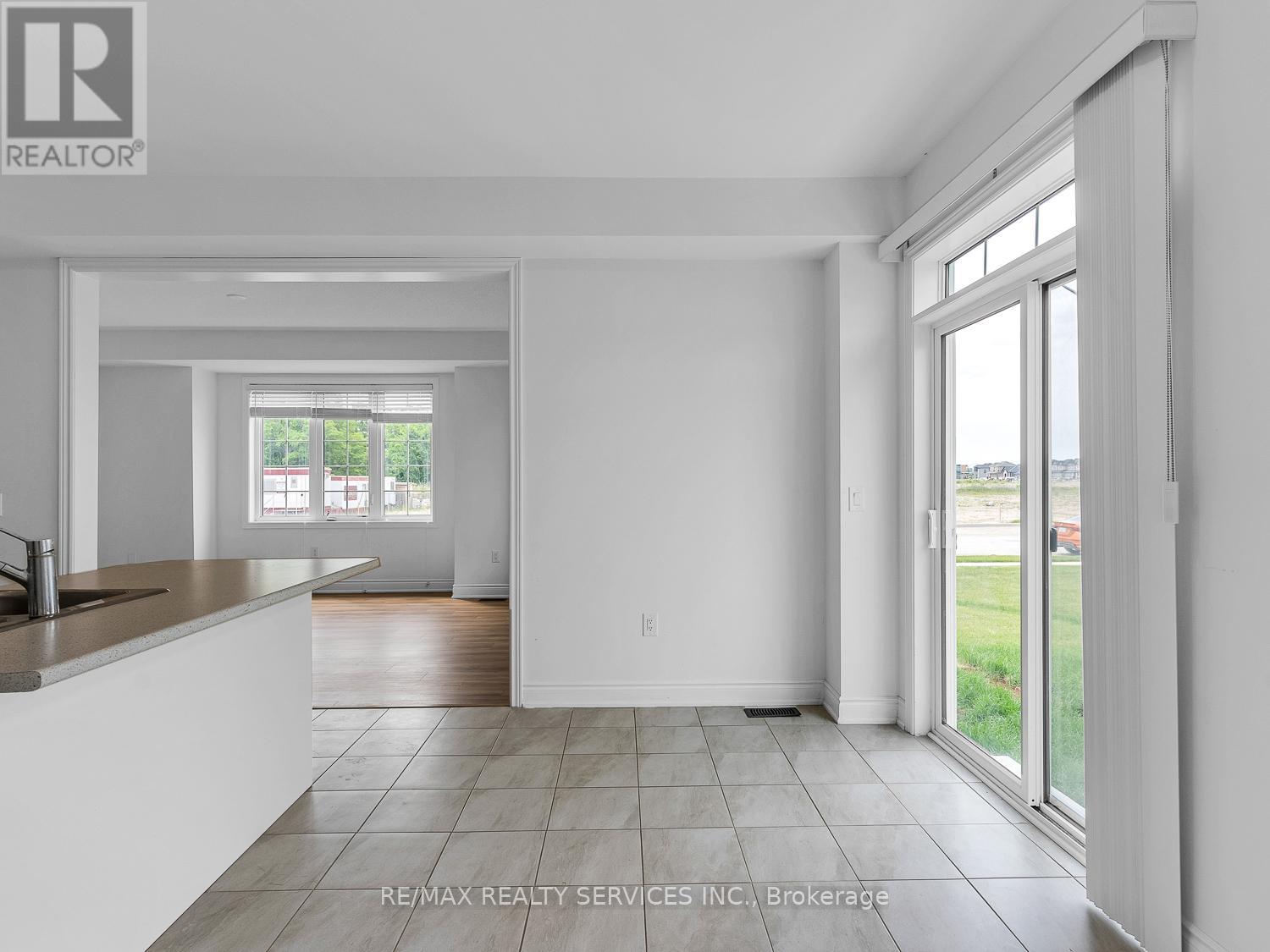 66 Stately Drive, Wasaga Beach, Ontario  L9Z 0L6 - Photo 19 - S13039410