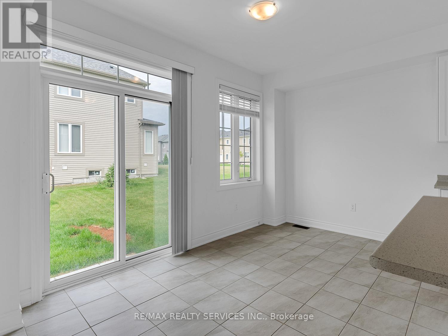 66 Stately Drive, Wasaga Beach, Ontario  L9Z 0L6 - Photo 20 - S13039410