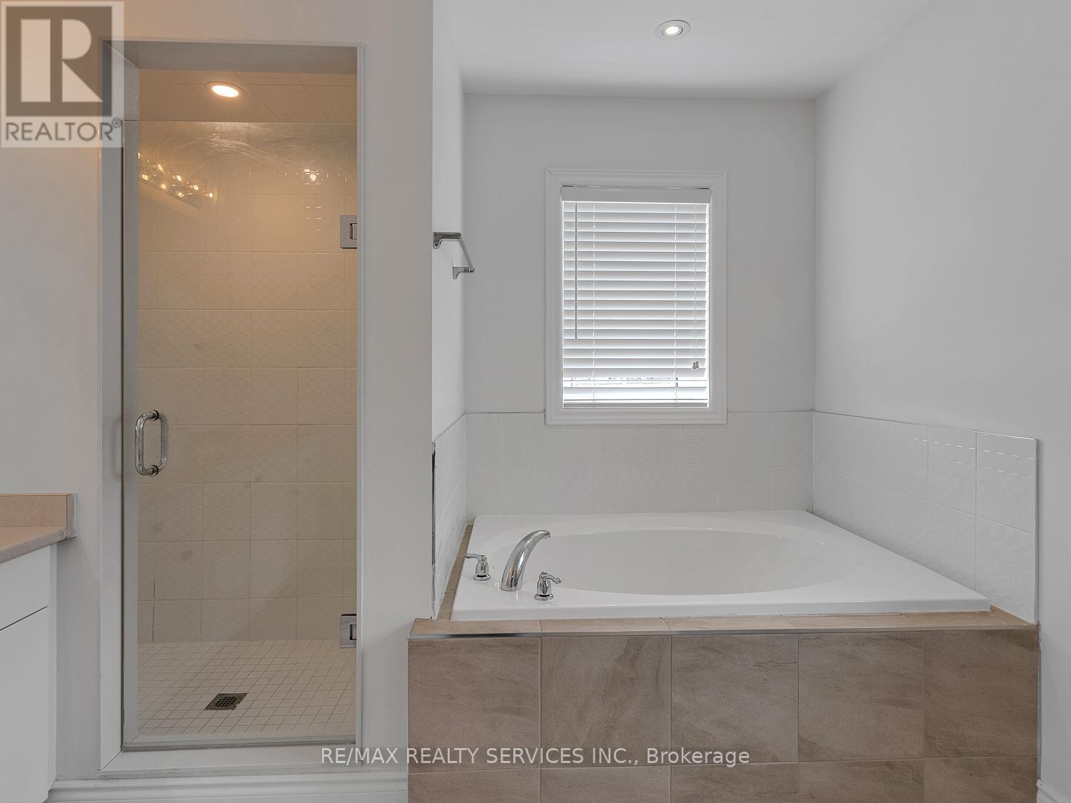 66 Stately Drive, Wasaga Beach, Ontario  L9Z 0L6 - Photo 34 - S13039410