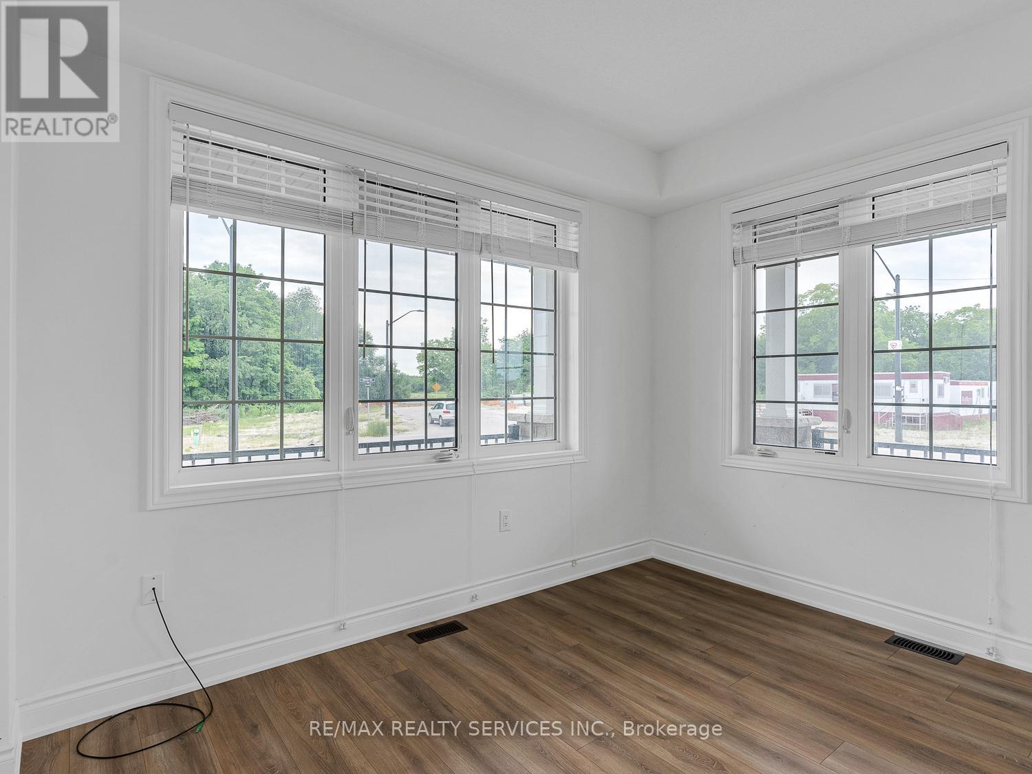 66 Stately Drive, Wasaga Beach, Ontario  L9Z 0L6 - Photo 8 - S13039410