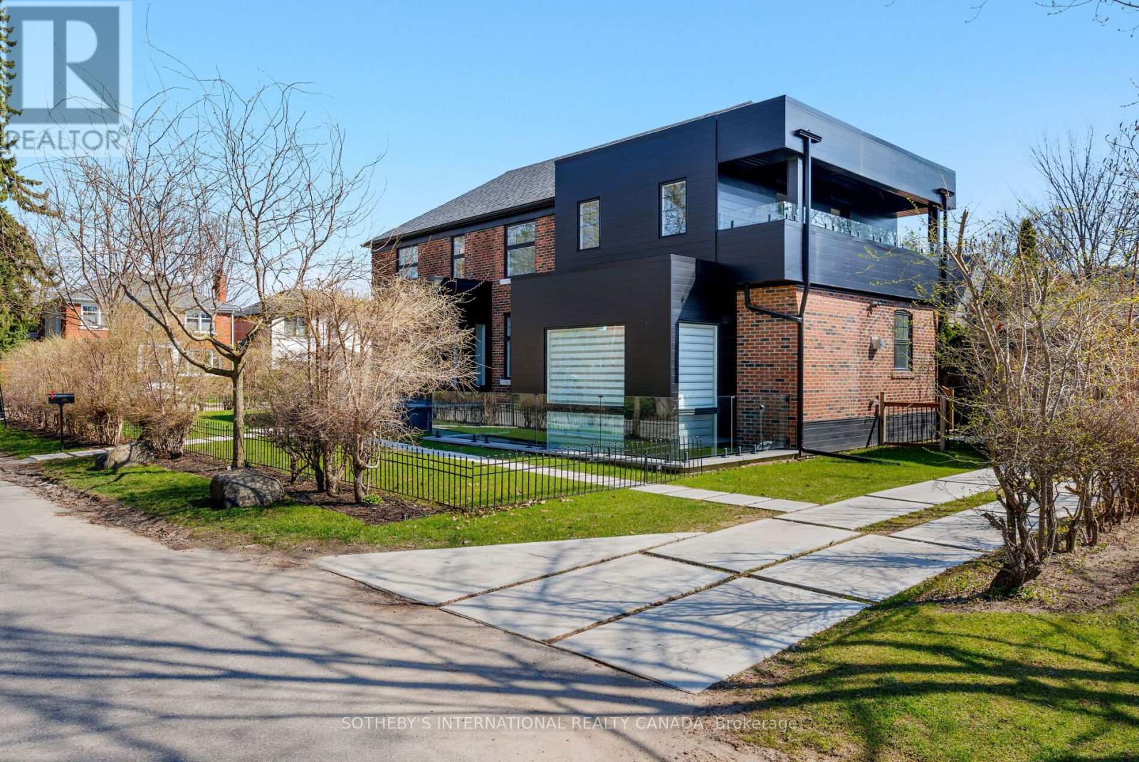 159 HUMBERVALE BOULEVARD, Toronto, Ontario