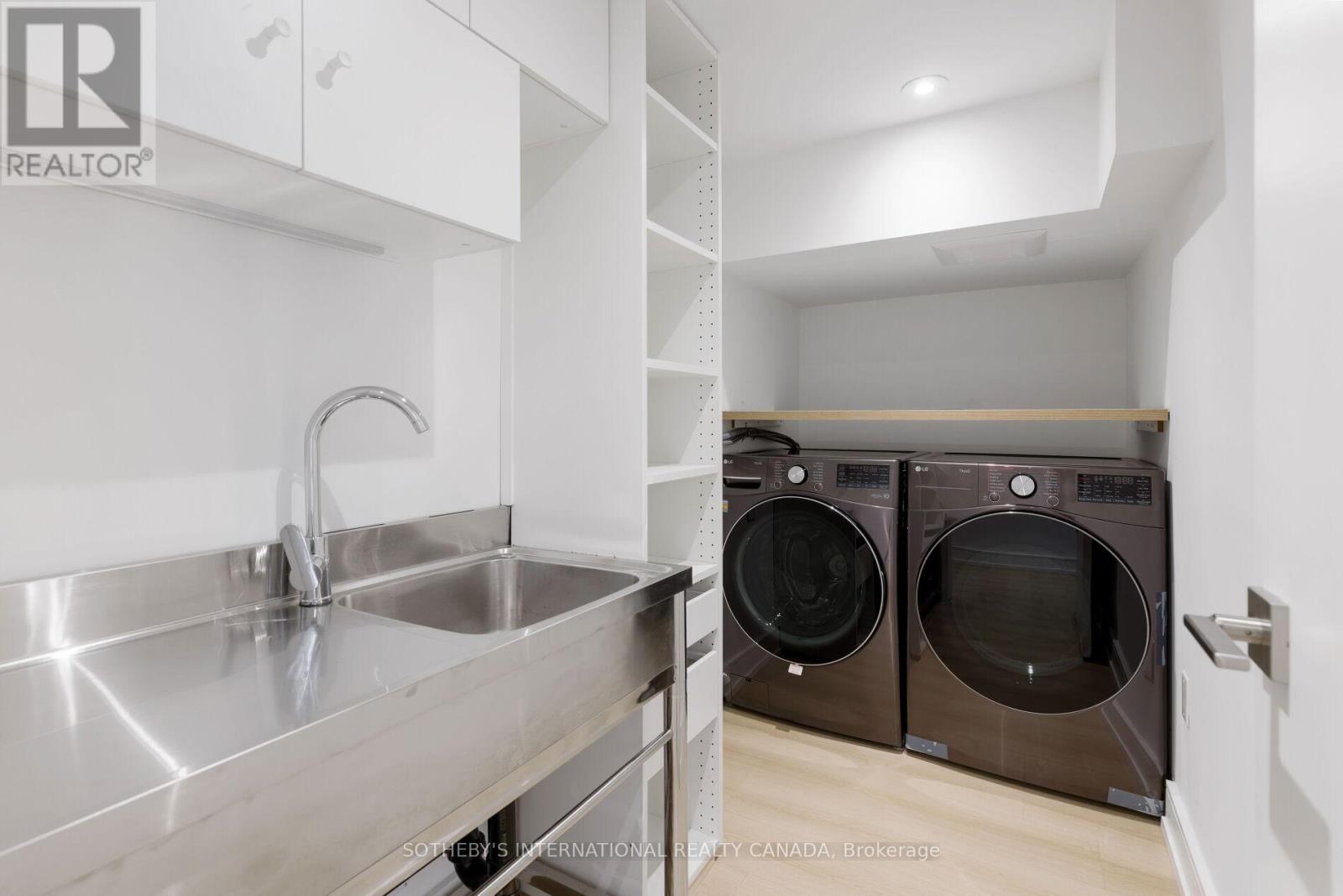 159 Humbervale Boulevard, Toronto, Ontario  M8Y 3P9 - Photo 48 - W12728724