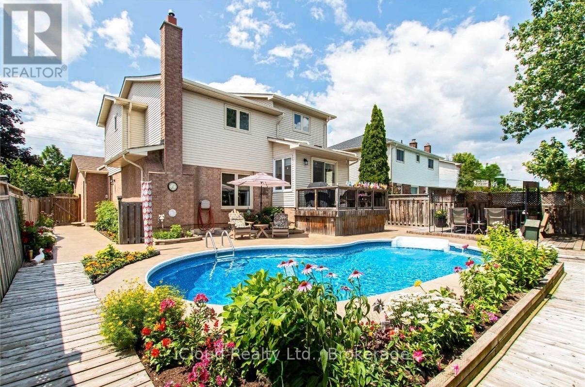 2067 Hunters Wood Drive, Burlington, Ontario  L7M 2T1 - Photo 23 - W13037658