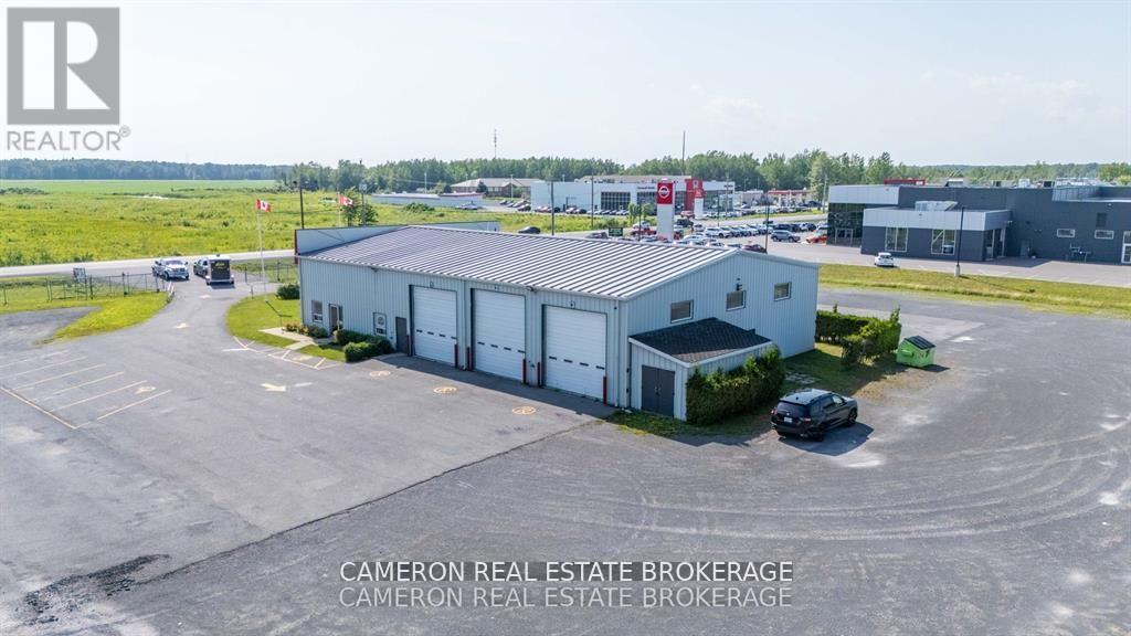 2525 Brookdale Avenue, Cornwall, Ontario  K6J 5X9 - Photo 2 - X13039378