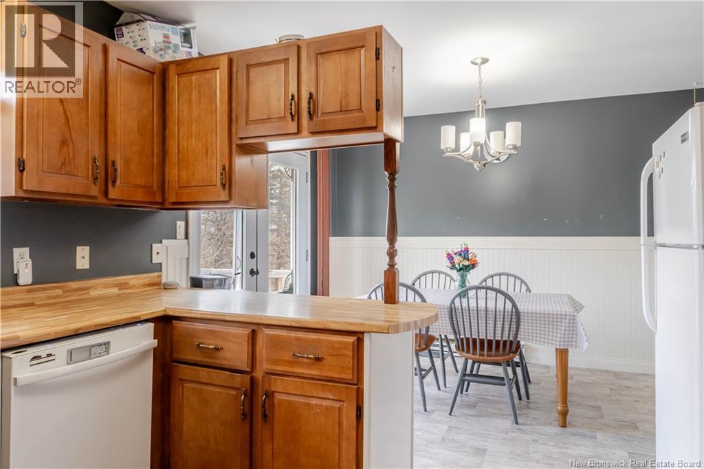 298 Highland Avenue, Fredericton, New Brunswick  E3A 2S6 - Photo 14 - NB137520