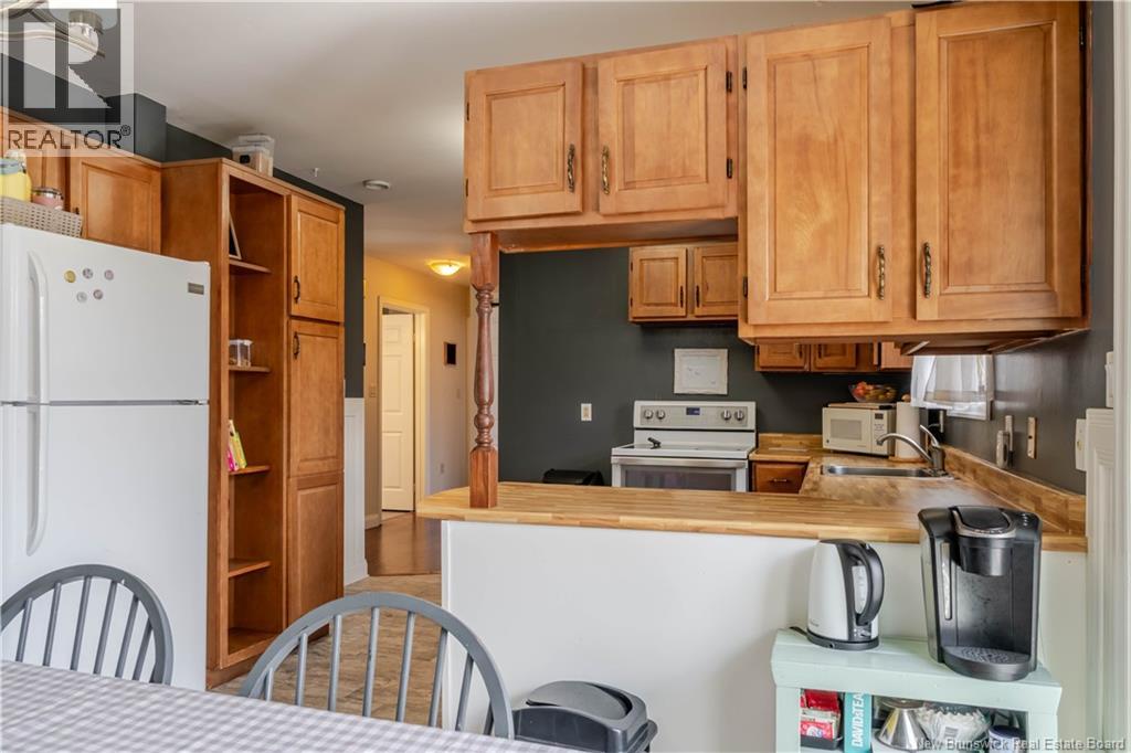 298 Highland Avenue, Fredericton, New Brunswick  E3A 2S6 - Photo 17 - NB137520