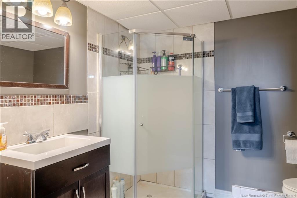 298 Highland Avenue, Fredericton, New Brunswick  E3A 2S6 - Photo 33 - NB137520