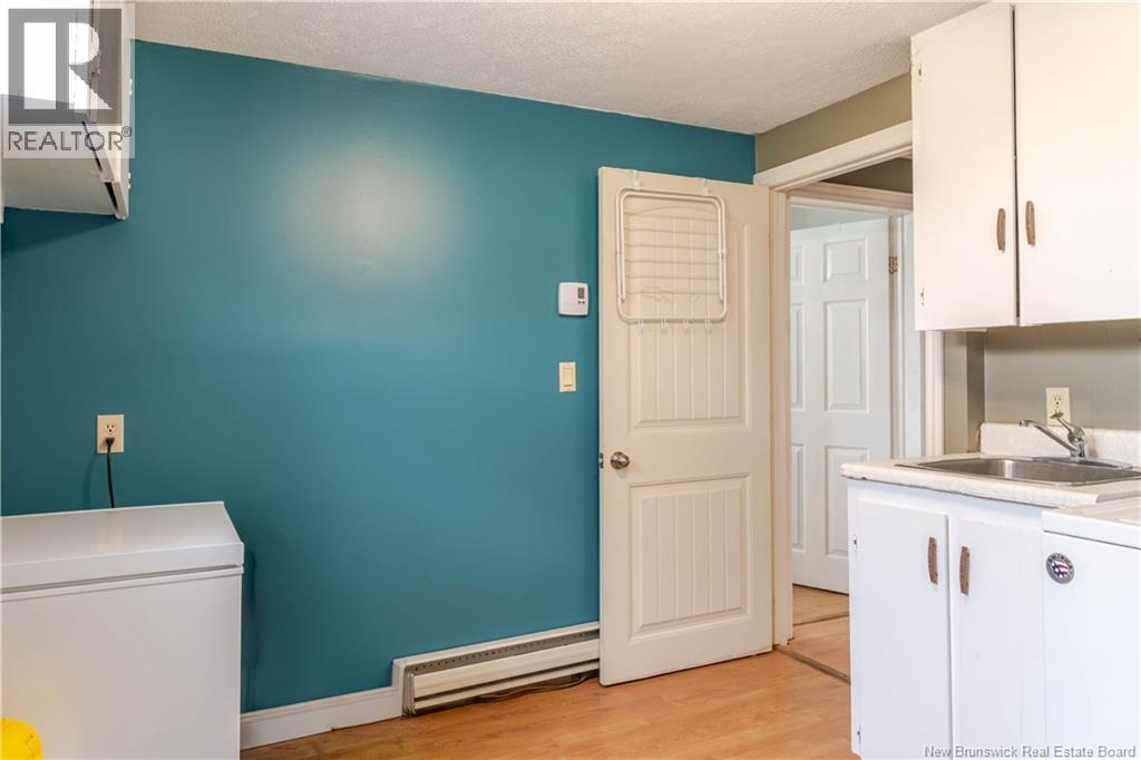 298 Highland Avenue, Fredericton, New Brunswick  E3A 2S6 - Photo 34 - NB137520