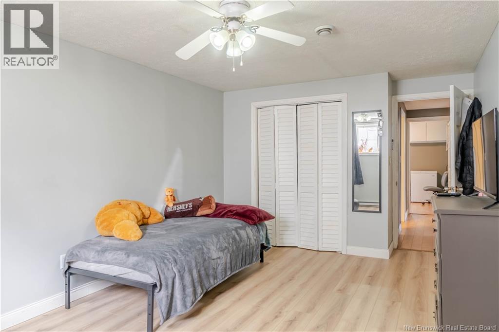 298 Highland Avenue, Fredericton, New Brunswick  E3A 2S6 - Photo 38 - NB137520
