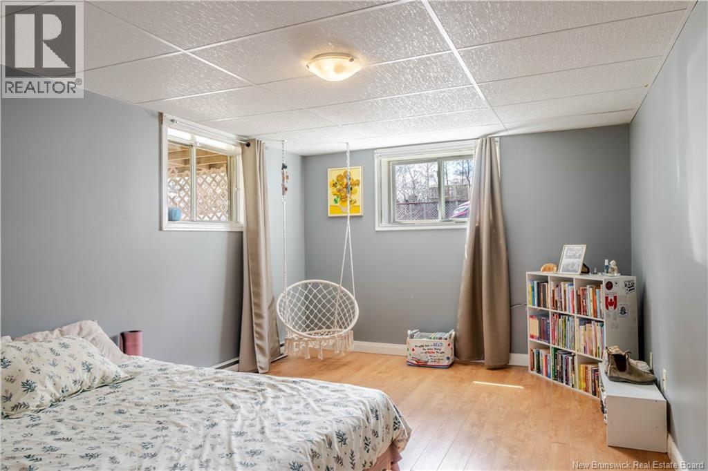 298 Highland Avenue, Fredericton, New Brunswick  E3A 2S6 - Photo 39 - NB137520