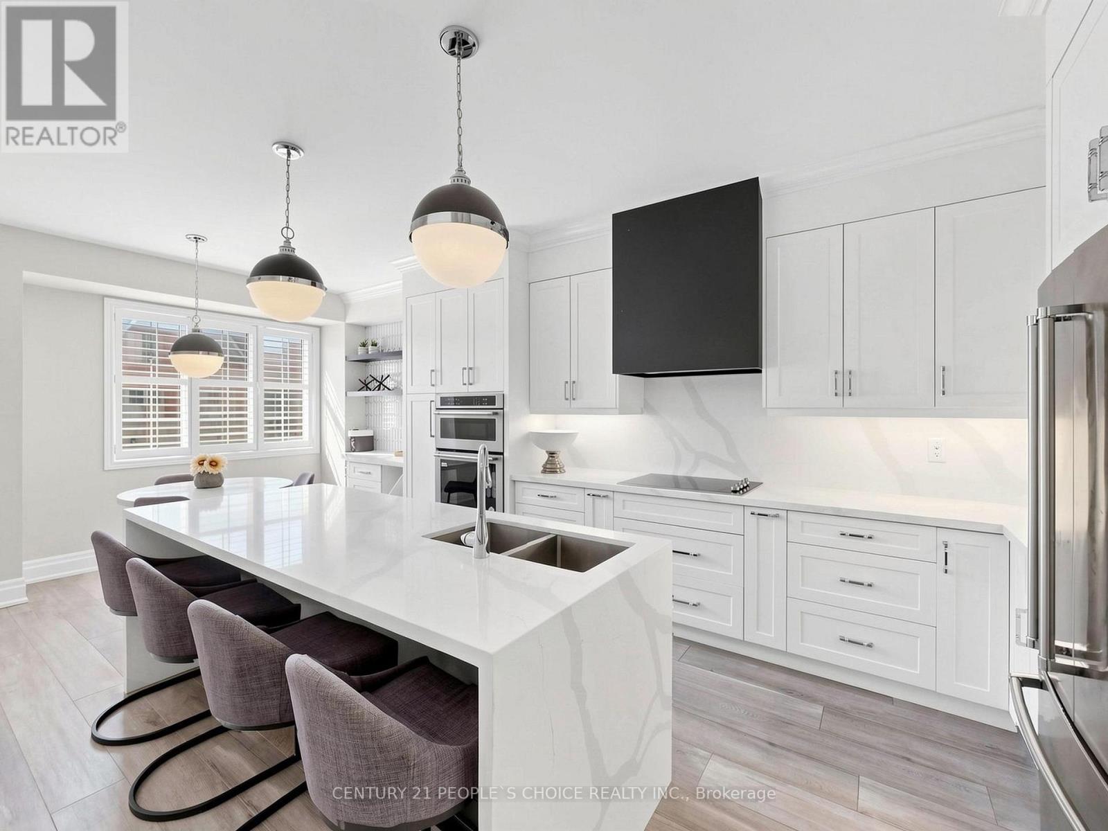 1321 Granrock Crescent, Mississauga, Ontario  L5V 0E1 - Photo 10 - W13039364