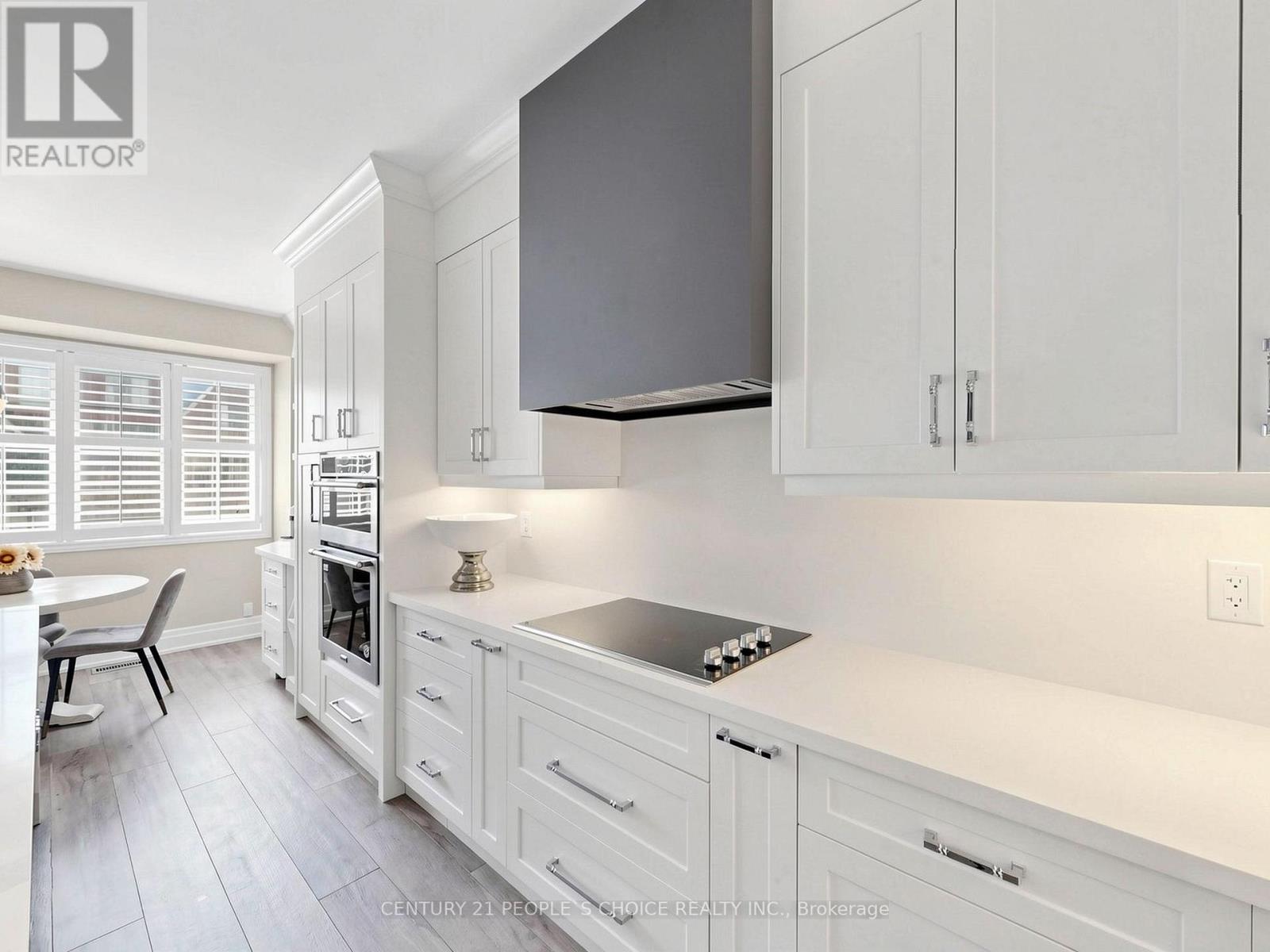 1321 Granrock Crescent, Mississauga, Ontario  L5V 0E1 - Photo 15 - W13039364