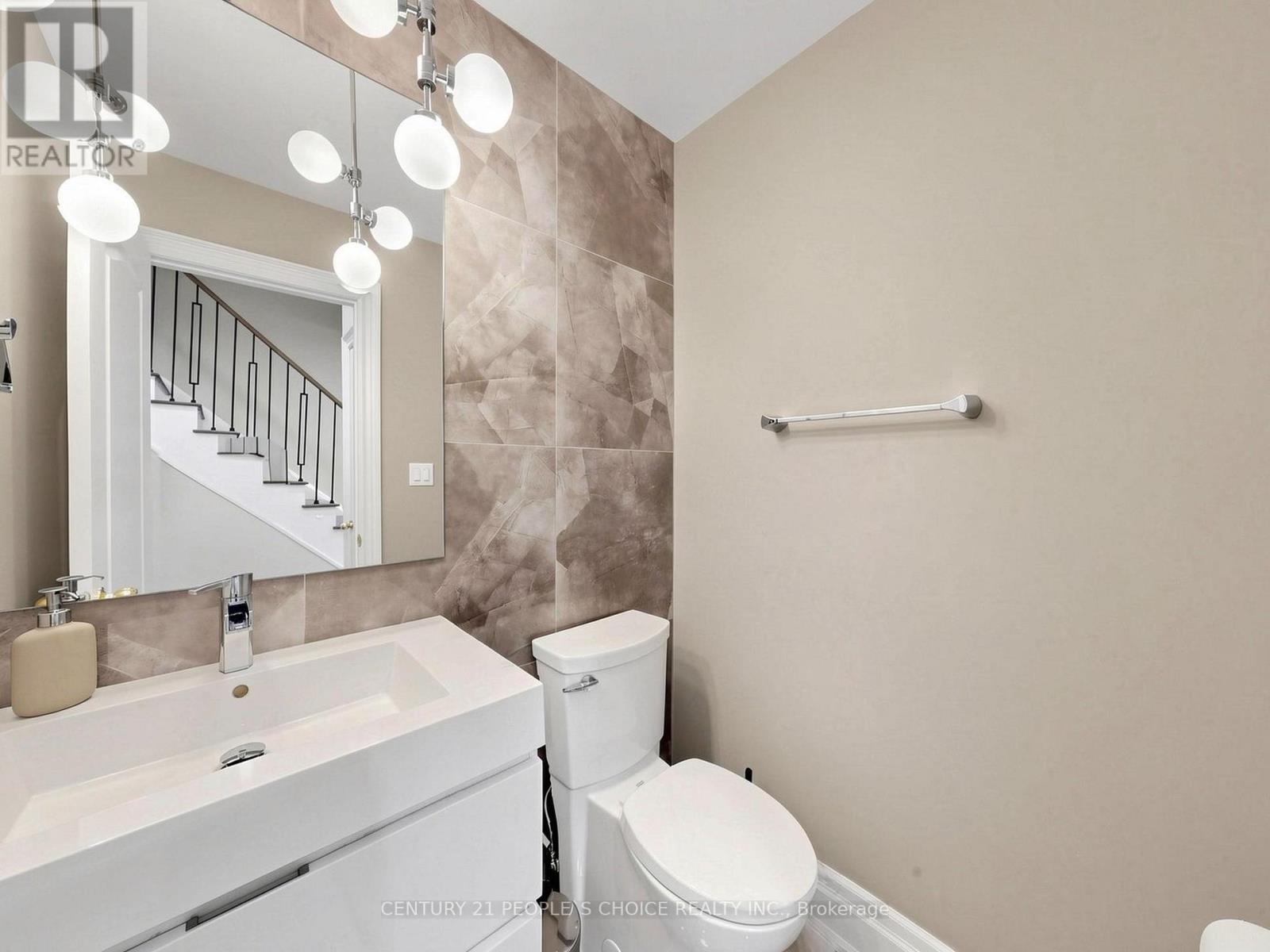 1321 Granrock Crescent, Mississauga, Ontario  L5V 0E1 - Photo 19 - W13039364