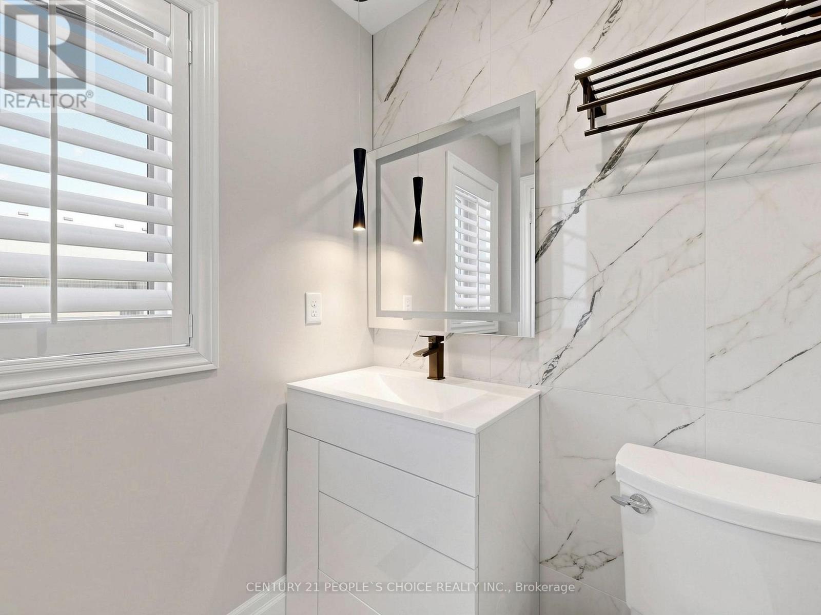 1321 Granrock Crescent, Mississauga, Ontario  L5V 0E1 - Photo 24 - W13039364