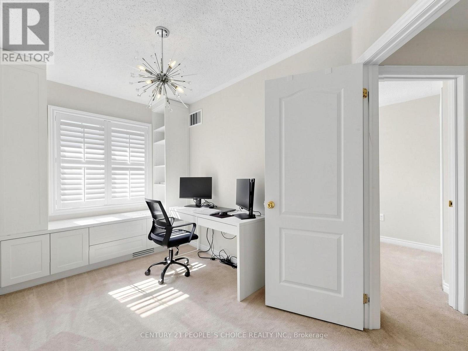 1321 Granrock Crescent, Mississauga, Ontario  L5V 0E1 - Photo 28 - W13039364