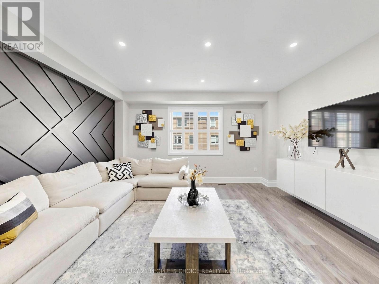 1321 Granrock Crescent, Mississauga, Ontario  L5V 0E1 - Photo 8 - W13039364