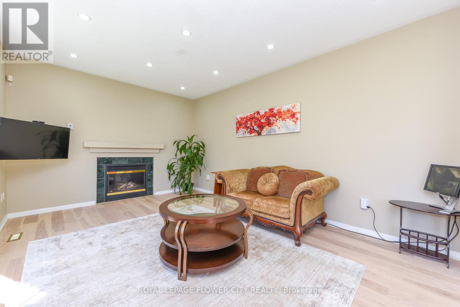 19 Maldives Crescent N, Brampton, Ontario  L6P 1L5 - Photo 16 - W13039366