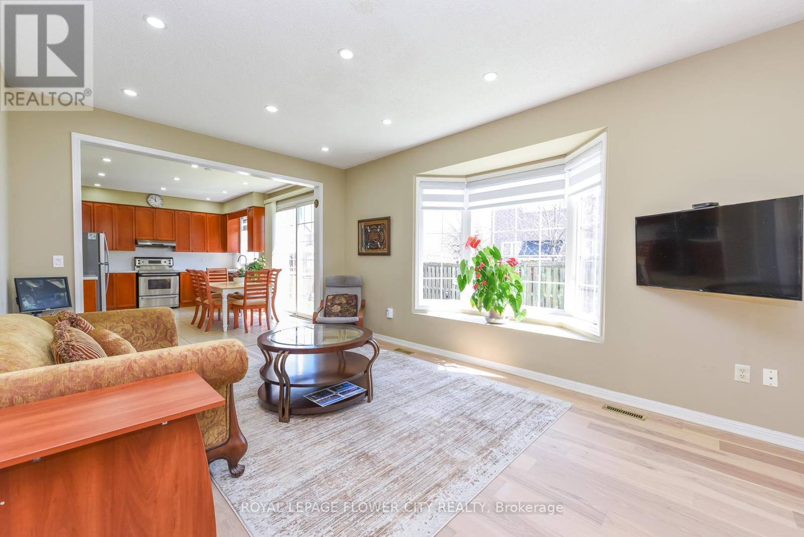 19 Maldives Crescent N, Brampton, Ontario  L6P 1L5 - Photo 17 - W13039366