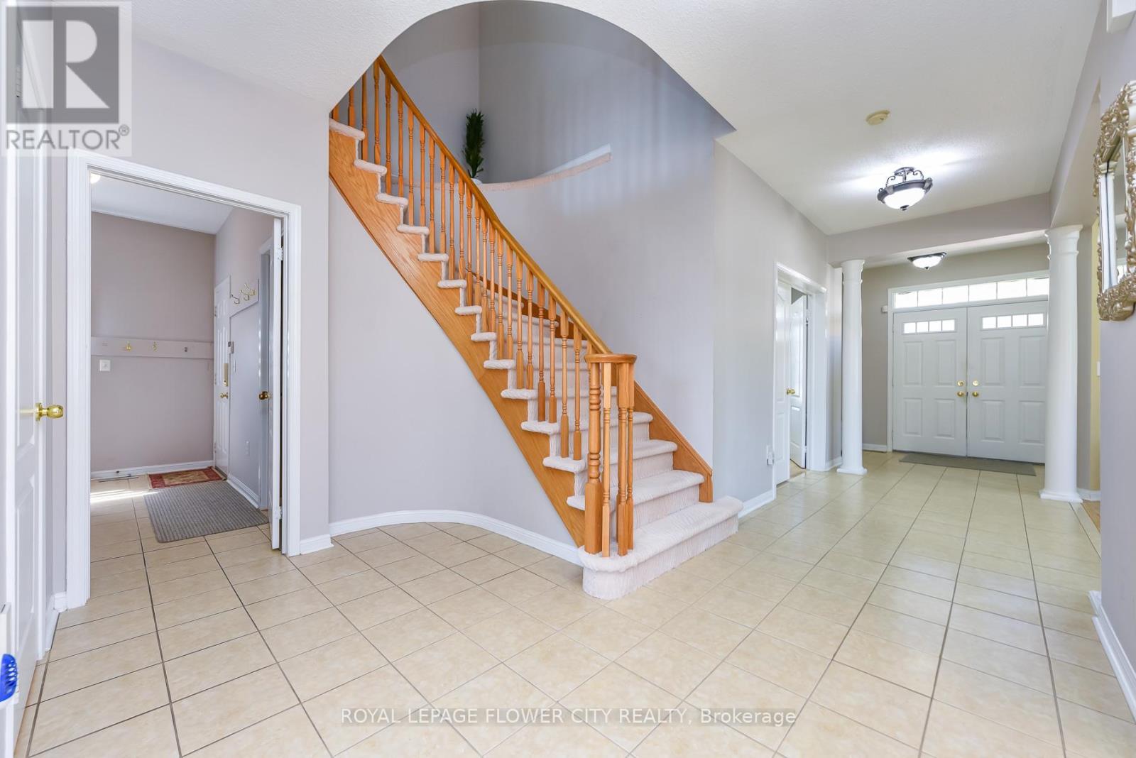 19 Maldives Crescent N, Brampton, Ontario  L6P 1L5 - Photo 18 - W13039366