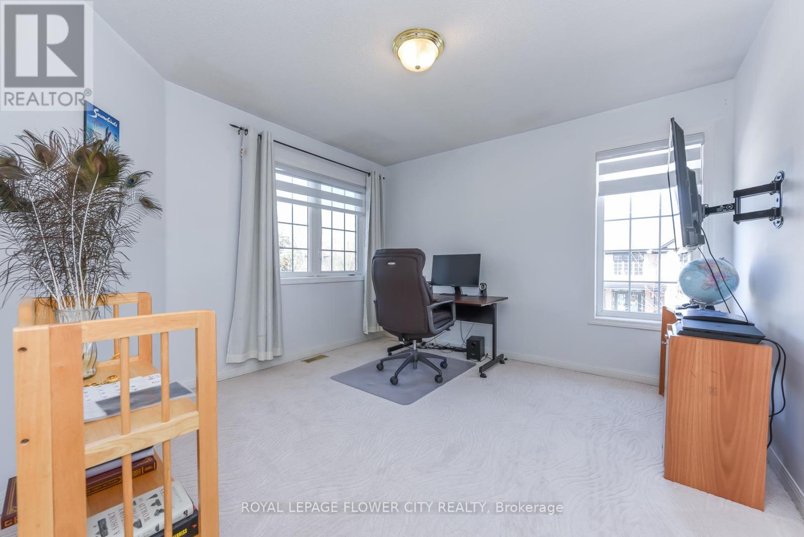 19 Maldives Crescent N, Brampton, Ontario  L6P 1L5 - Photo 25 - W13039366