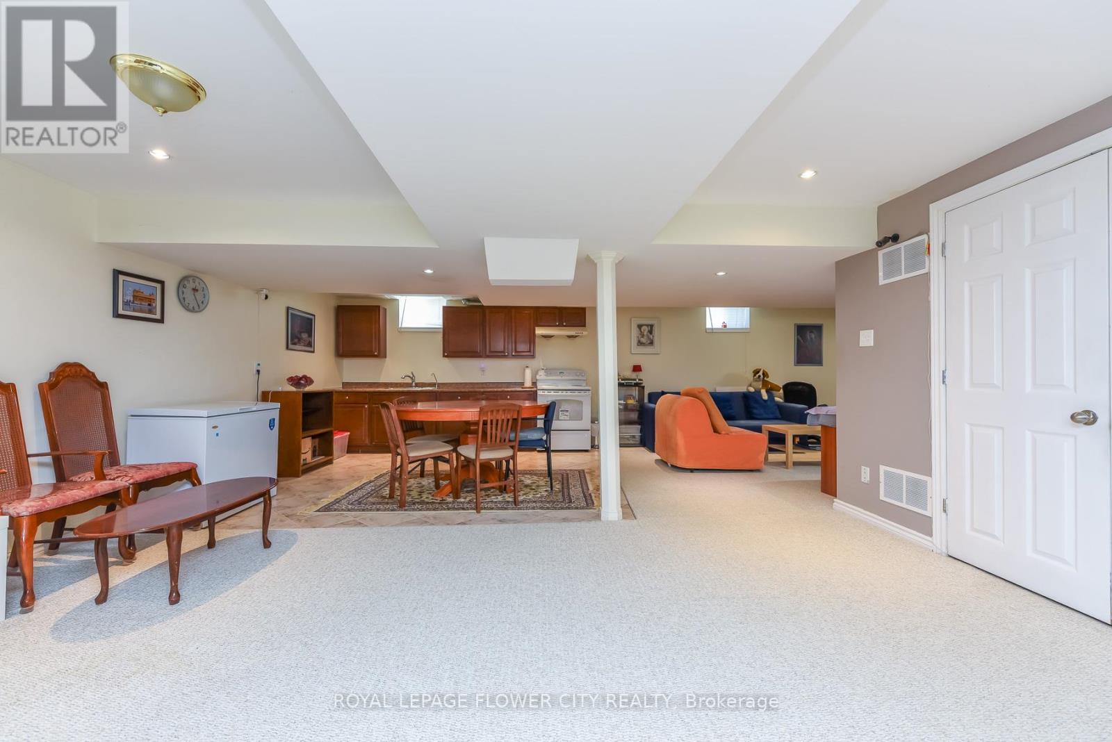 19 Maldives Crescent N, Brampton, Ontario  L6P 1L5 - Photo 31 - W13039366