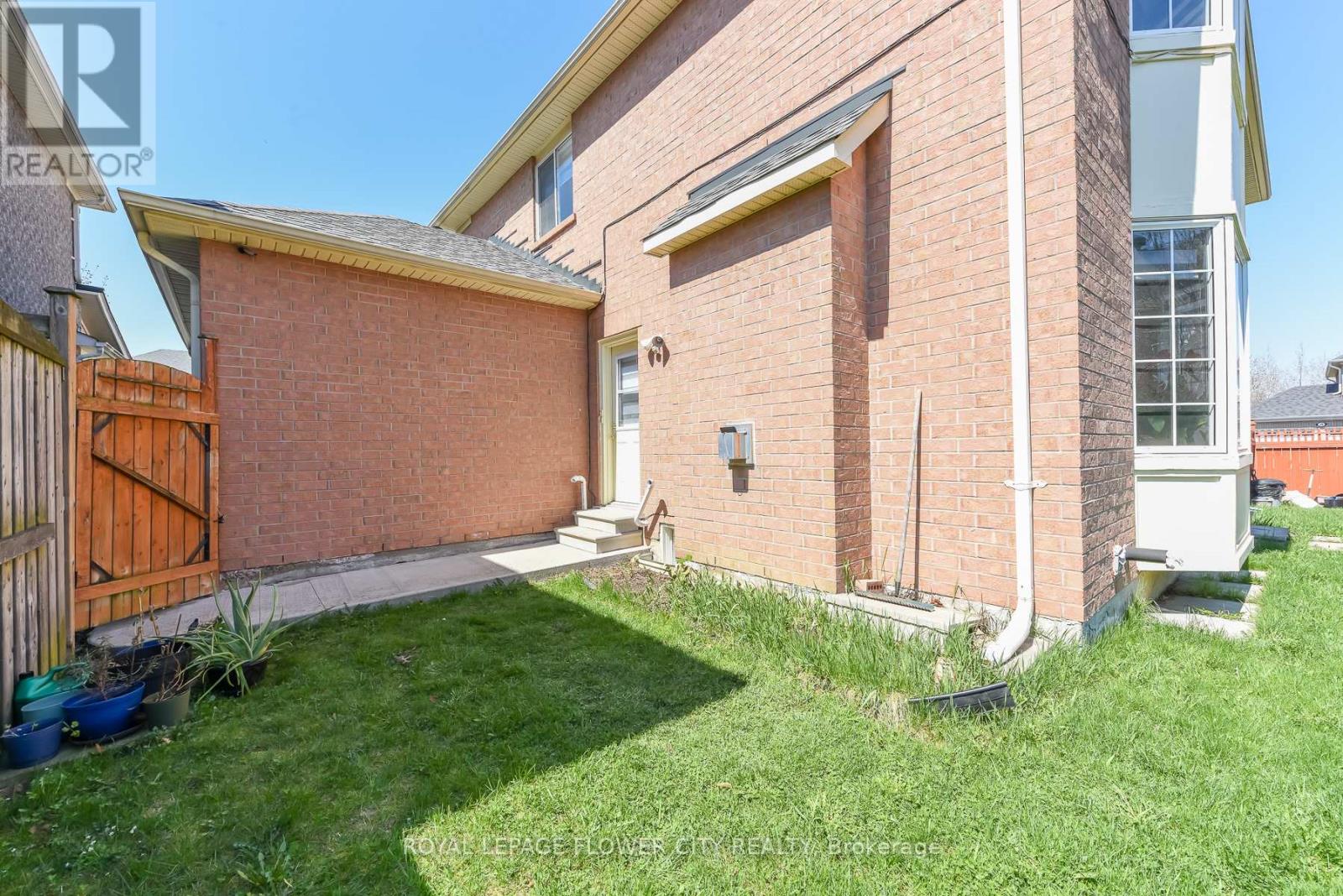 19 Maldives Crescent N, Brampton, Ontario  L6P 1L5 - Photo 41 - W13039366
