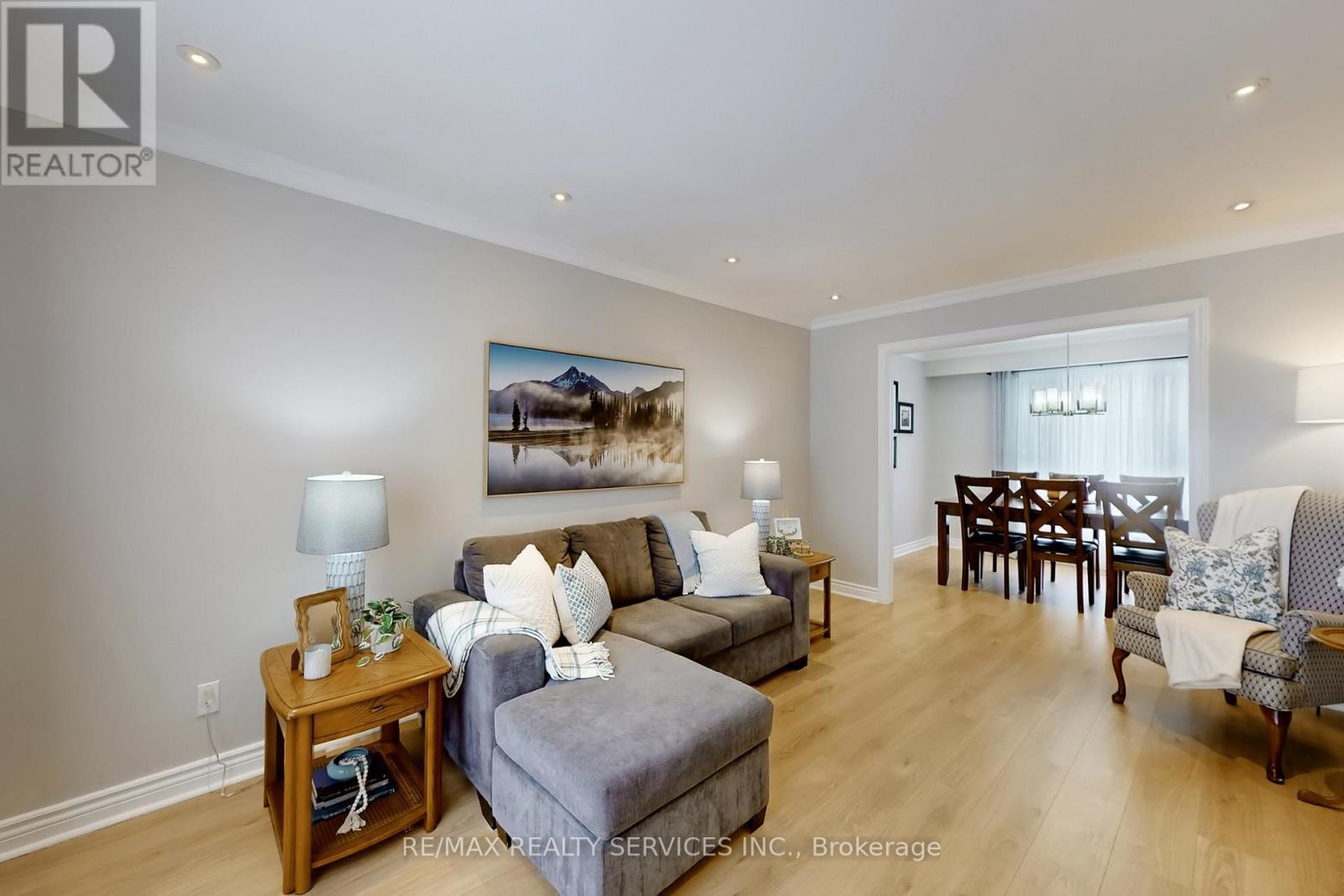 49 Mikado Crescent, Brampton, Ontario  L6S 3R5 - Photo 10 - W13039382