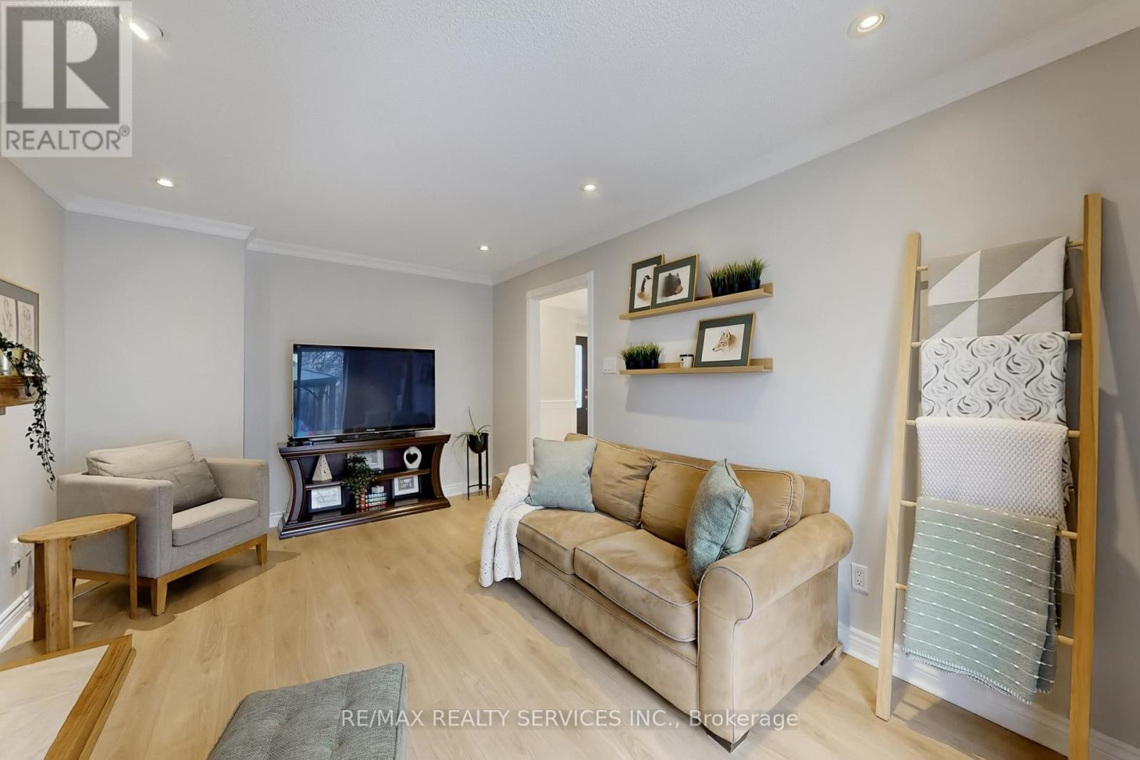 49 Mikado Crescent, Brampton, Ontario  L6S 3R5 - Photo 17 - W13039382