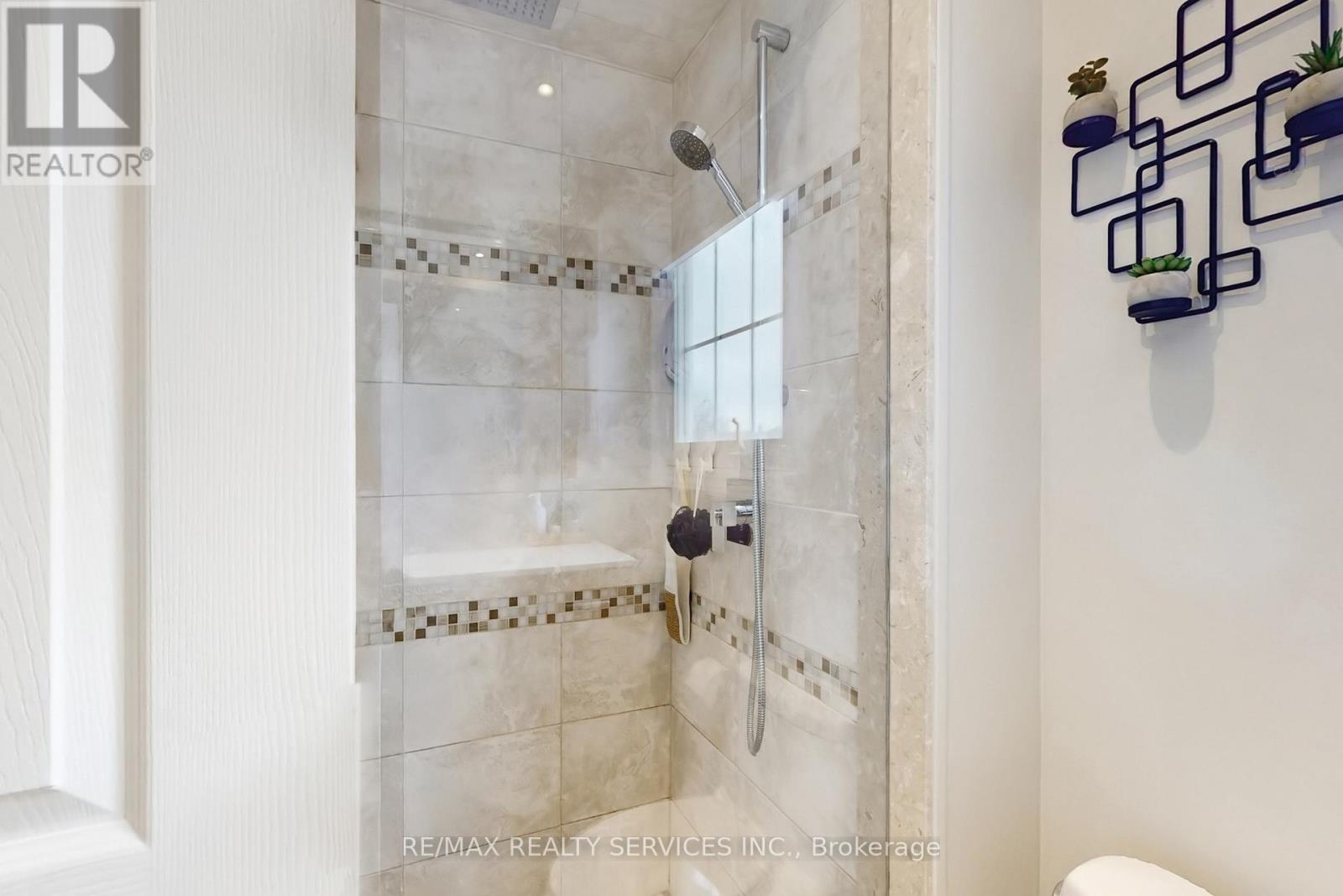 49 Mikado Crescent, Brampton, Ontario  L6S 3R5 - Photo 31 - W13039382