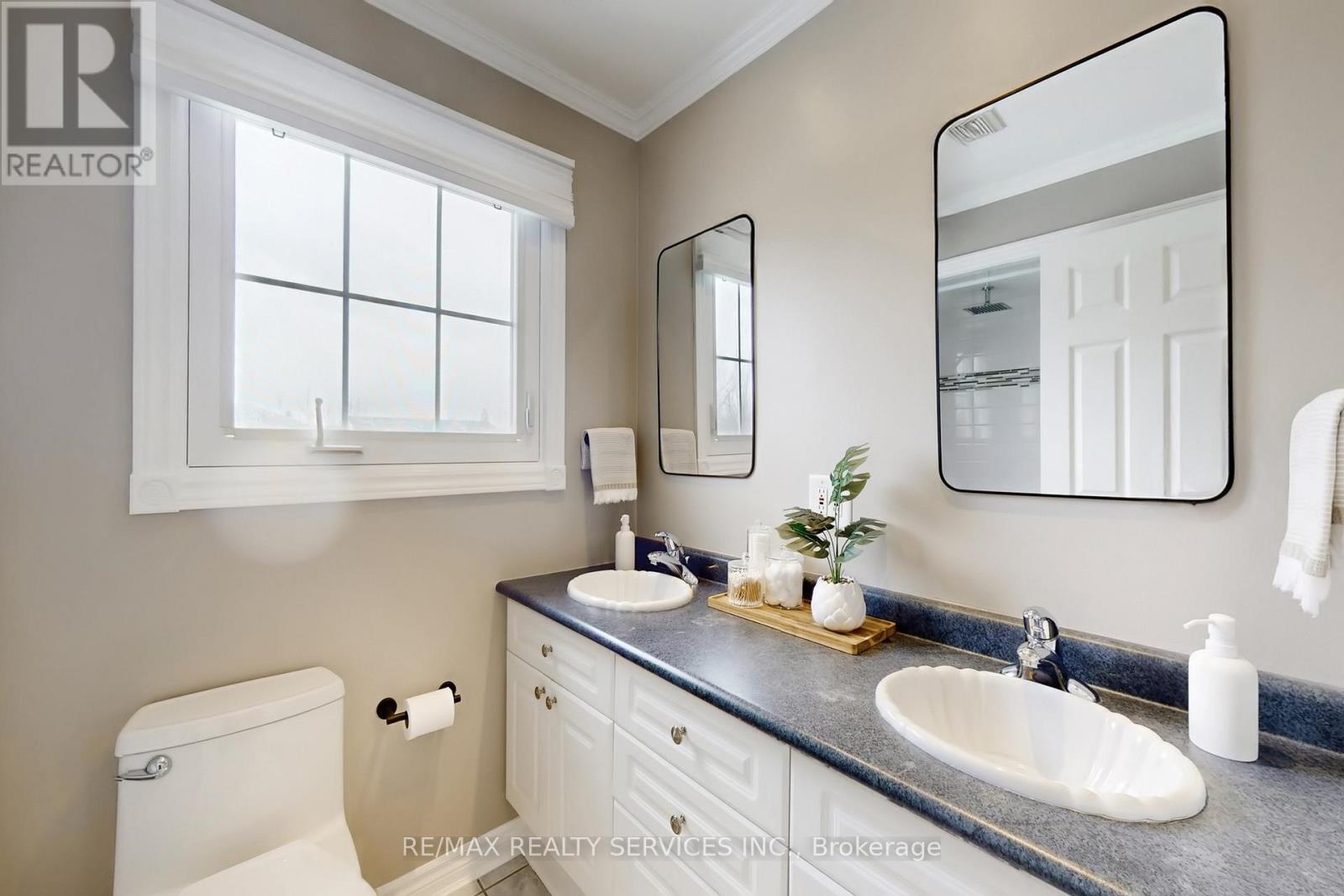 49 Mikado Crescent, Brampton, Ontario  L6S 3R5 - Photo 39 - W13039382