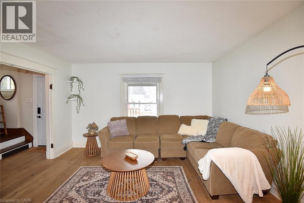 24 Fitzgerald Street, St. Catharines, Ontario  L2R 4B3 - Photo 7 - 40807895