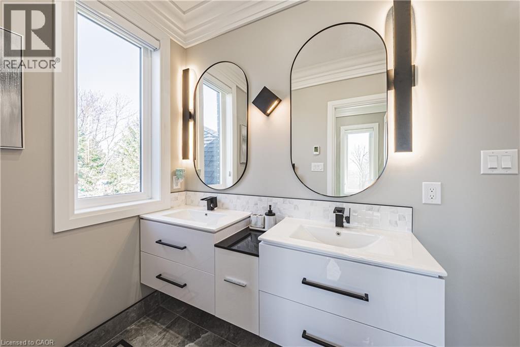 8378 Chippewa Road N, Mount Hope, Ontario  L0R 1W0 - Photo 20 - 40823814