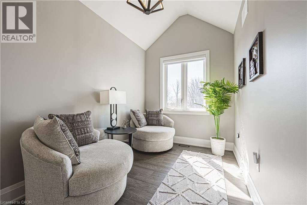 8378 Chippewa Road N, Mount Hope, Ontario  L0R 1W0 - Photo 18 - 40823814