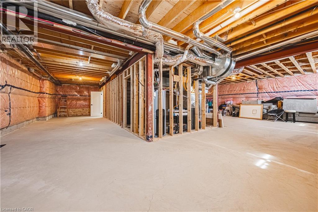 8378 Chippewa Road N, Mount Hope, Ontario  L0R 1W0 - Photo 38 - 40823814