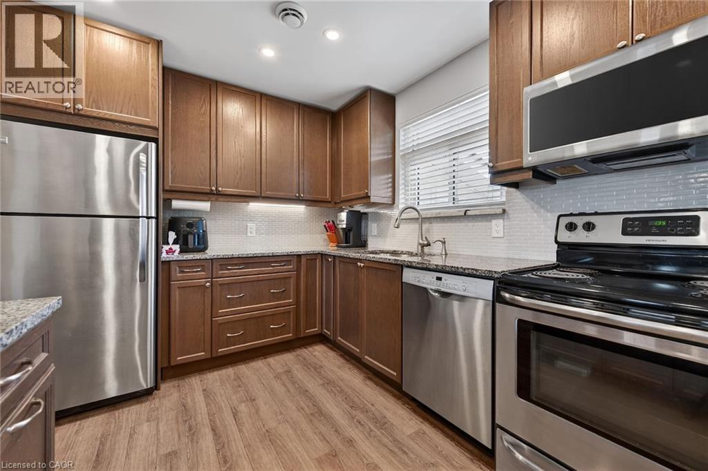 27 Camille Court, Hamilton, Ontario  L8T 2C8 - Photo 13 - 40823867