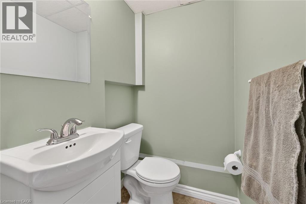 27 Camille Court, Hamilton, Ontario  L8T 2C8 - Photo 29 - 40823867