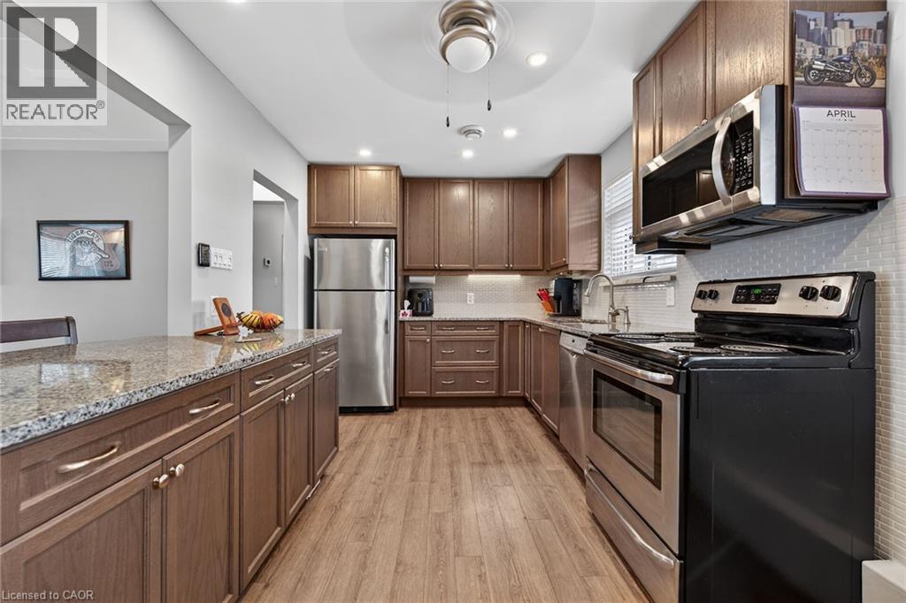 27 Camille Court, Hamilton, Ontario  L8T 2C8 - Photo 11 - 40823867