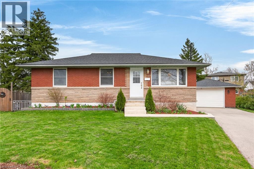 27 Camille Court, Hamilton, Ontario  L8T 2C8 - Photo 3 - 40823867