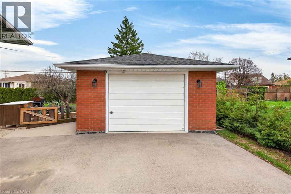 27 Camille Court, Hamilton, Ontario  L8T 2C8 - Photo 39 - 40823867