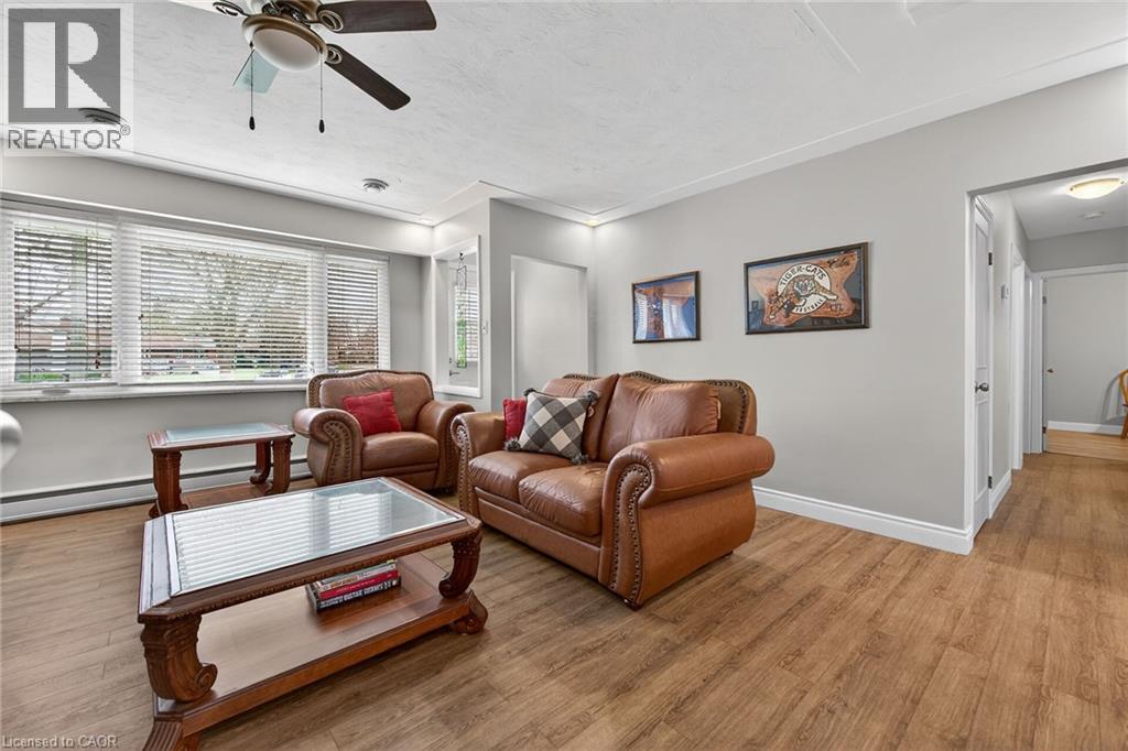 27 Camille Court, Hamilton, Ontario  L8T 2C8 - Photo 8 - 40823867